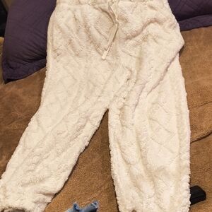 NOBO Plush Cream Joggers